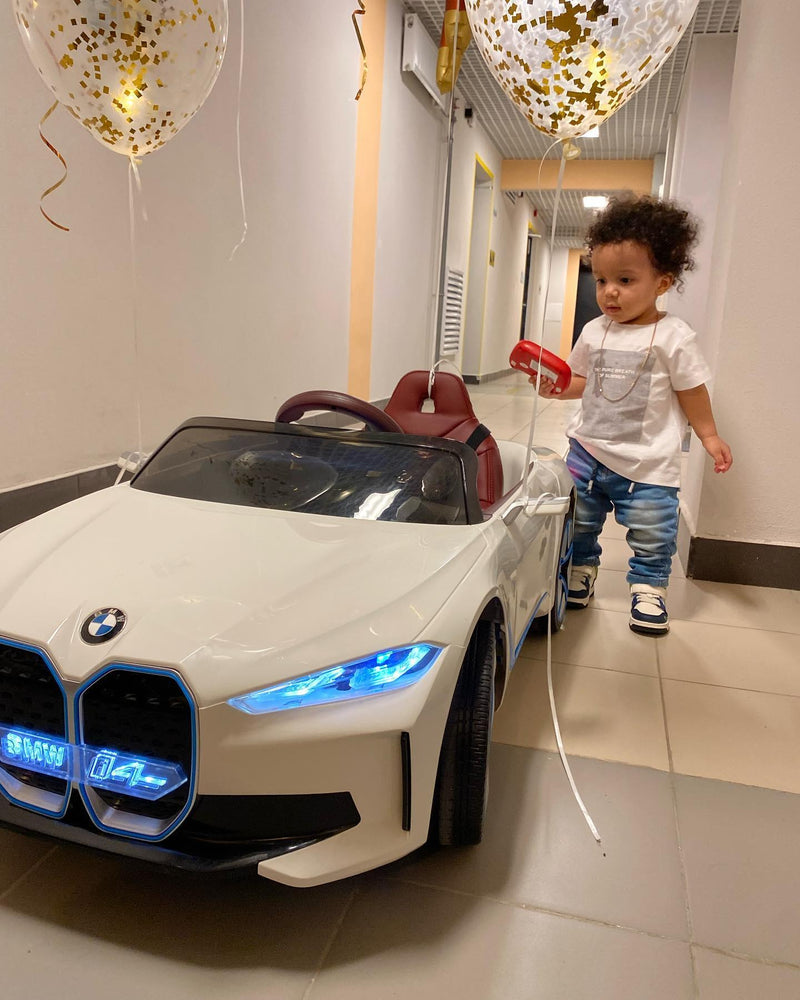 Carro Elétrico Infantil BMW i4 Gan Coupé