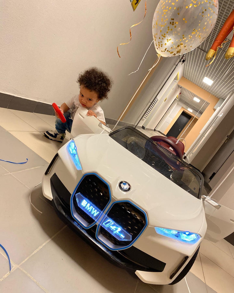 Carro Elétrico Infantil BMW i4 Gan Coupé