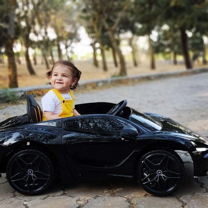 Carrinho Infantil Esportivo McLaren 720S Preta